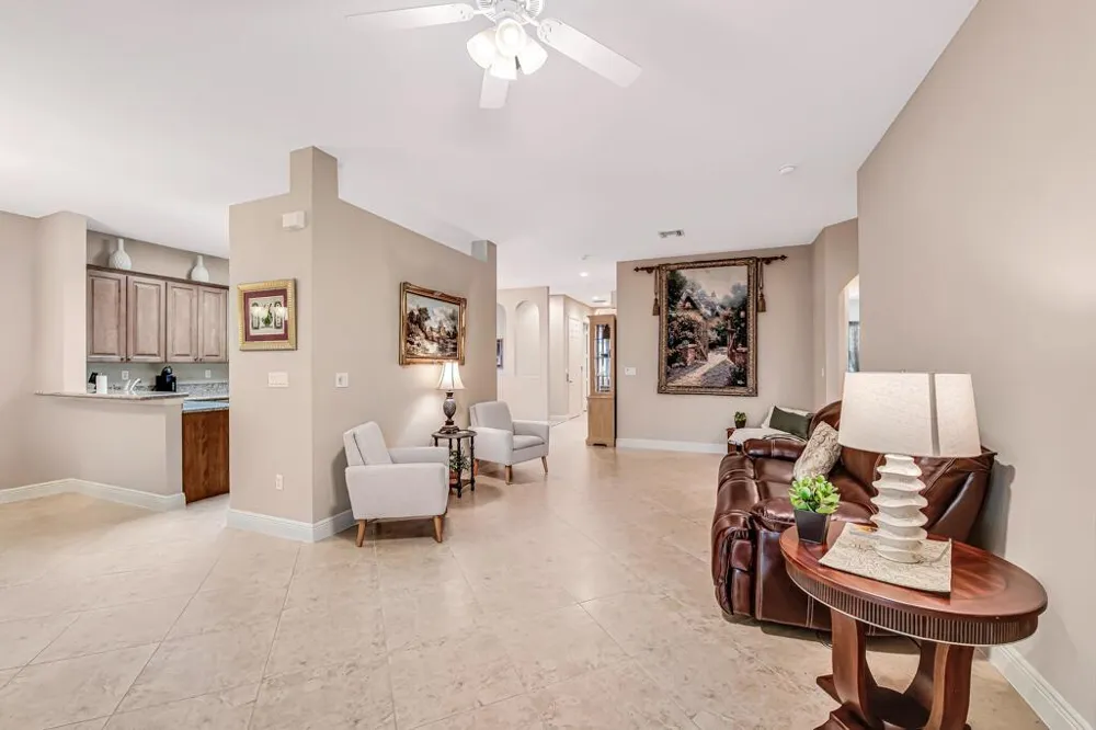 9786 Midship Way #203 Royal Palm Beach, FL 33411