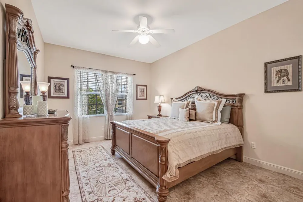 9786 Midship Way #203 Royal Palm Beach, FL 33411