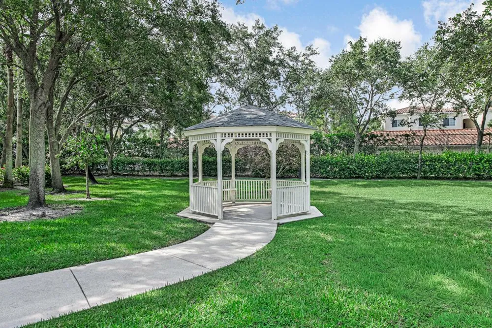 9786 Midship Way #203 Royal Palm Beach, FL 33411