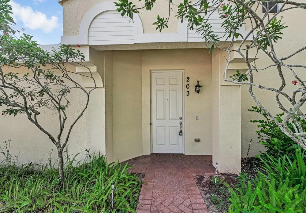 9786 Midship Way #203 Royal Palm Beach, FL 33411
