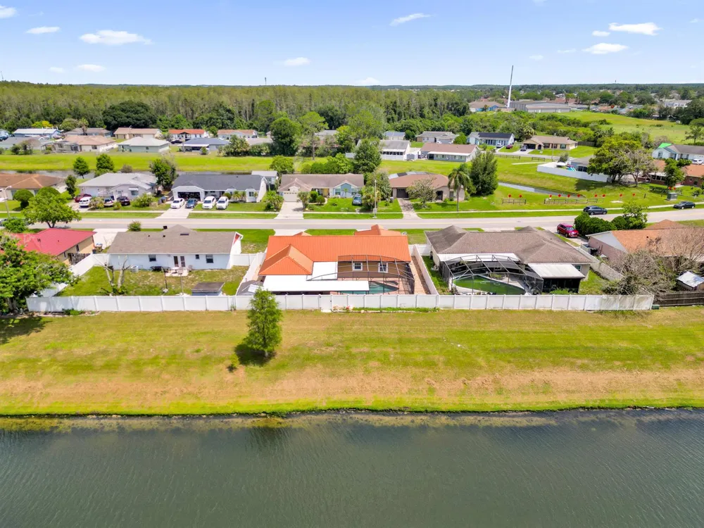 363 BUTTONWOOD DRIVE Kissimmee, FL 34743