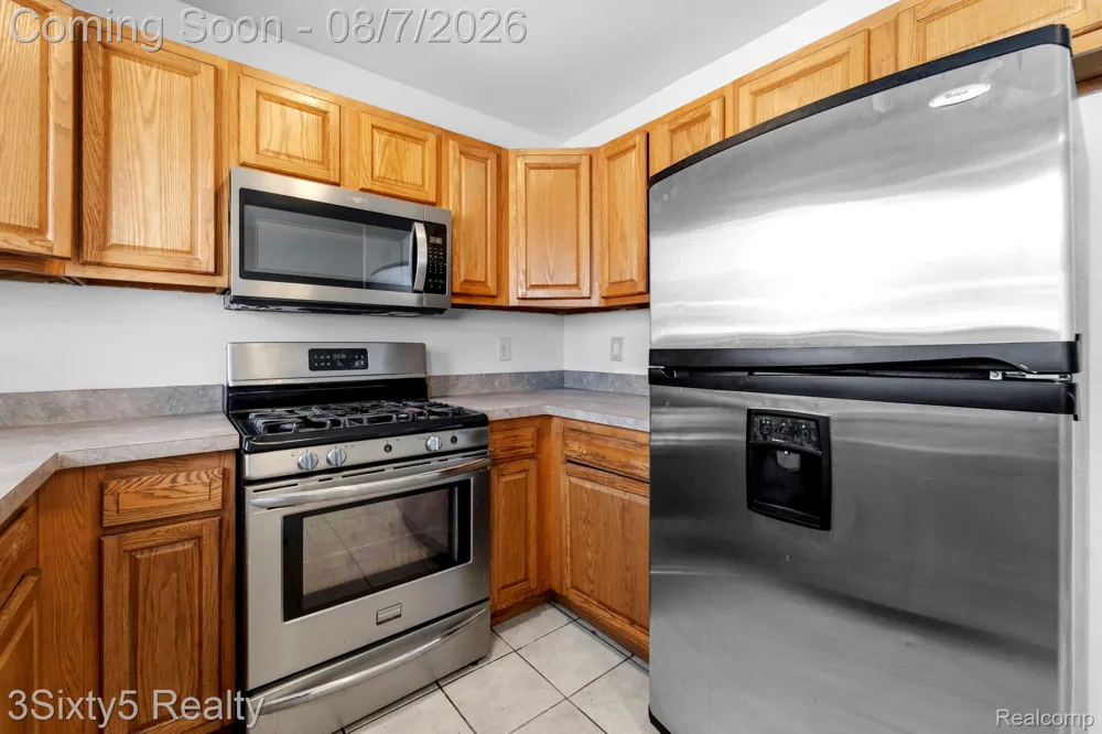 1681 Marion Avenue Lincoln Park City, MI 48146
