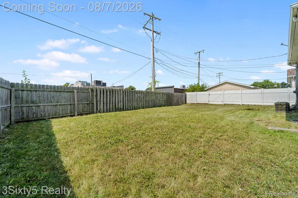 1681 Marion Avenue Lincoln Park City, MI 48146
