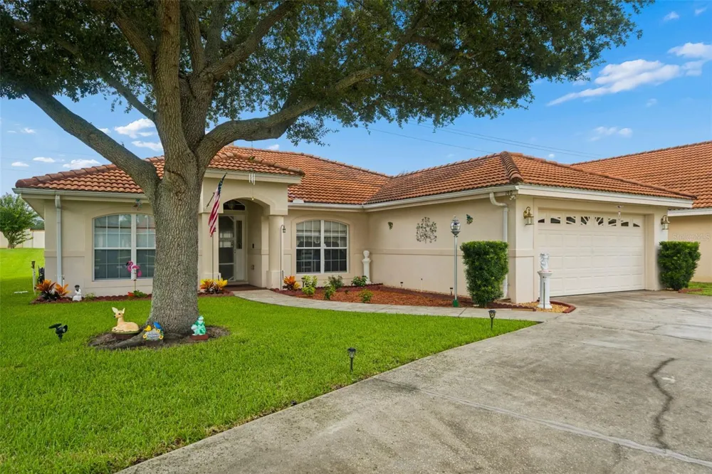 140 MORNING GLORY CIRCLE Winter Haven, FL 33884