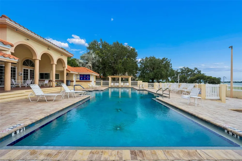 140 MORNING GLORY CIRCLE Winter Haven, FL 33884