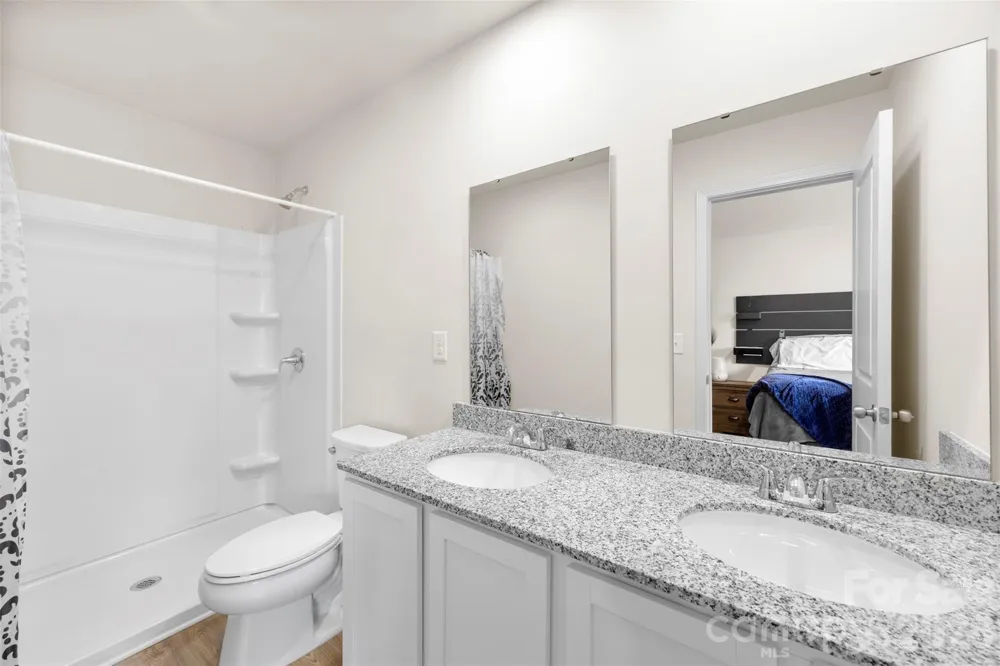 105 VILLA LANE Lincolnton, NC 28092