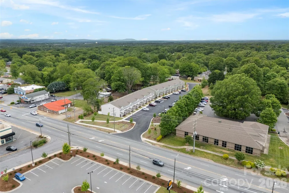 105 VILLA LANE Lincolnton, NC 28092