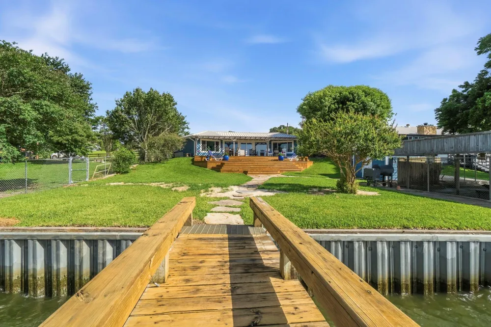 151 Lakeview Drive Point Blank, TX 77364