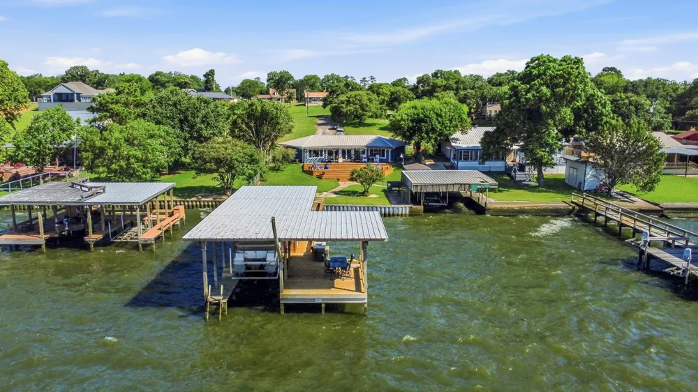 151 Lakeview Drive Point Blank, TX 77364