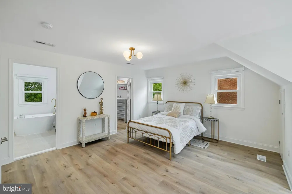 8802 2ND AVENUE Silver Spring, MD 20910