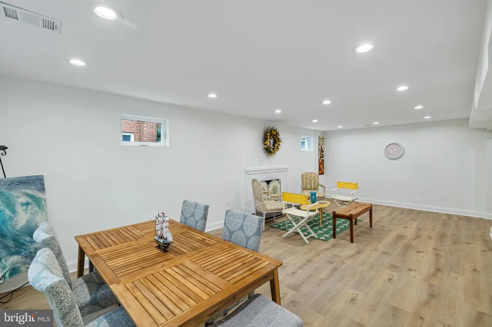 8802 2ND AVENUE Silver Spring, MD 20910