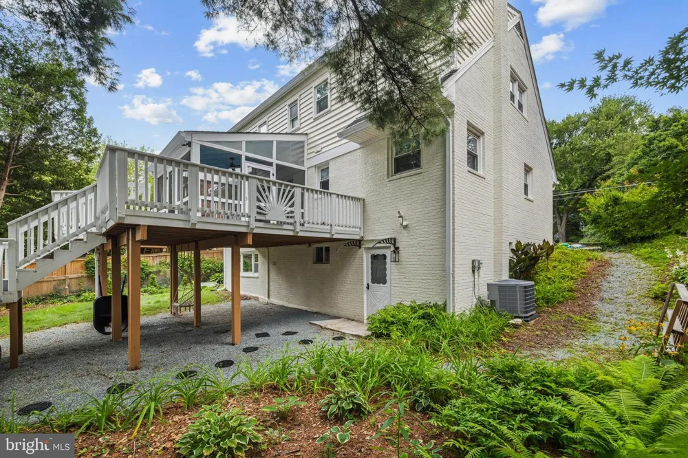 8802 2ND AVENUE Silver Spring, MD 20910