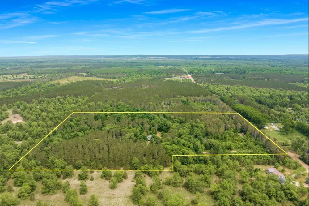16514 Vondra Road Springdale Township, MI 49683