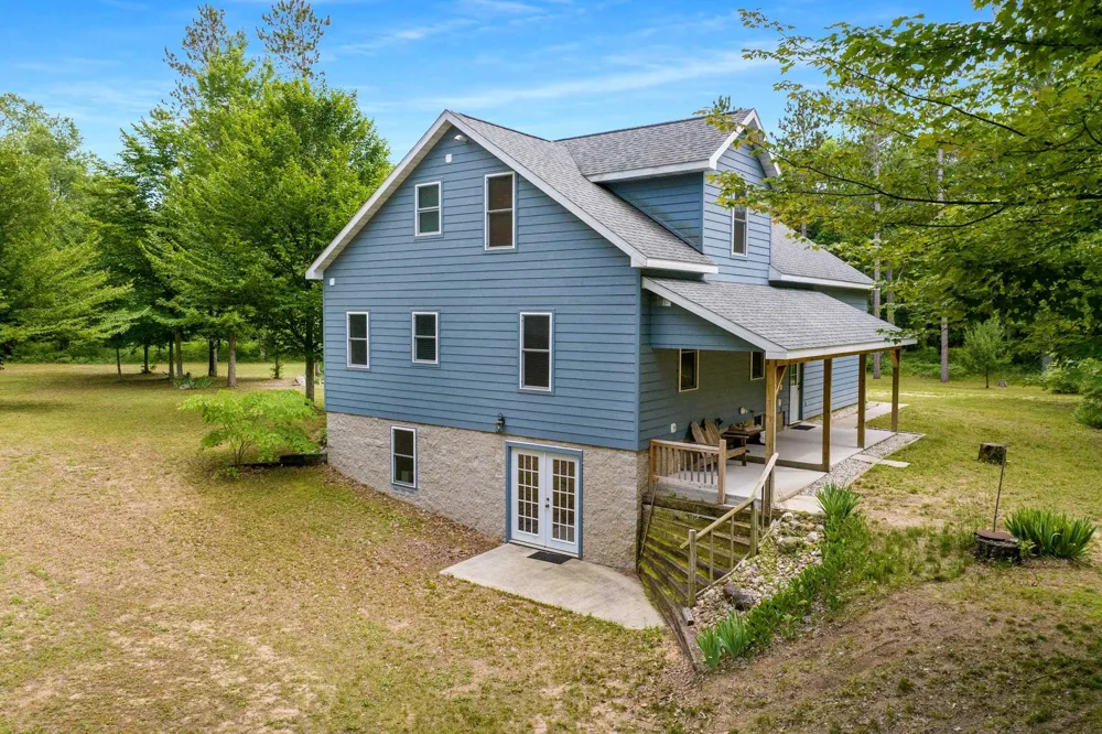16514 Vondra Road Springdale Township, MI 49683