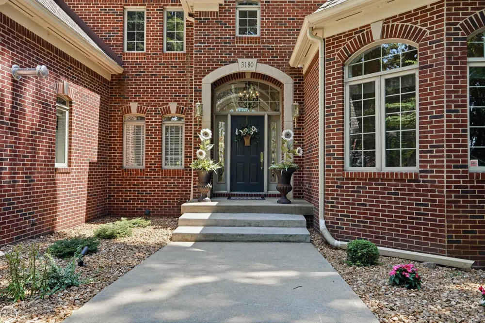3180 Canyon Oaks Trail Milford Charter Township, MI 48380