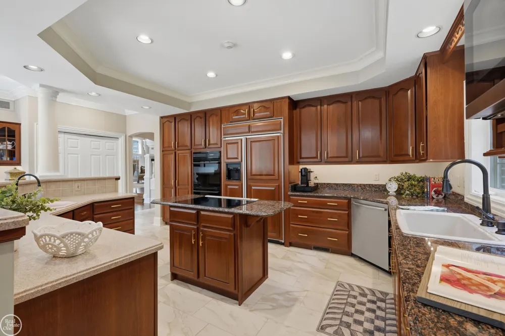 3180 Canyon Oaks Trail Milford Charter Township, MI 48380
