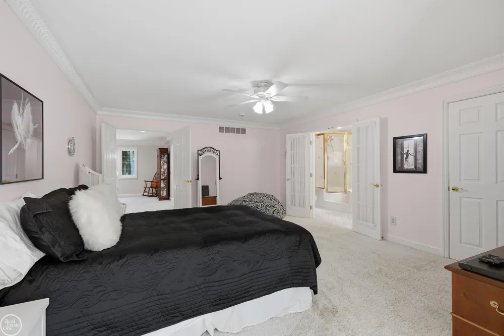 3180 Canyon Oaks Trail Milford Charter Township, MI 48380