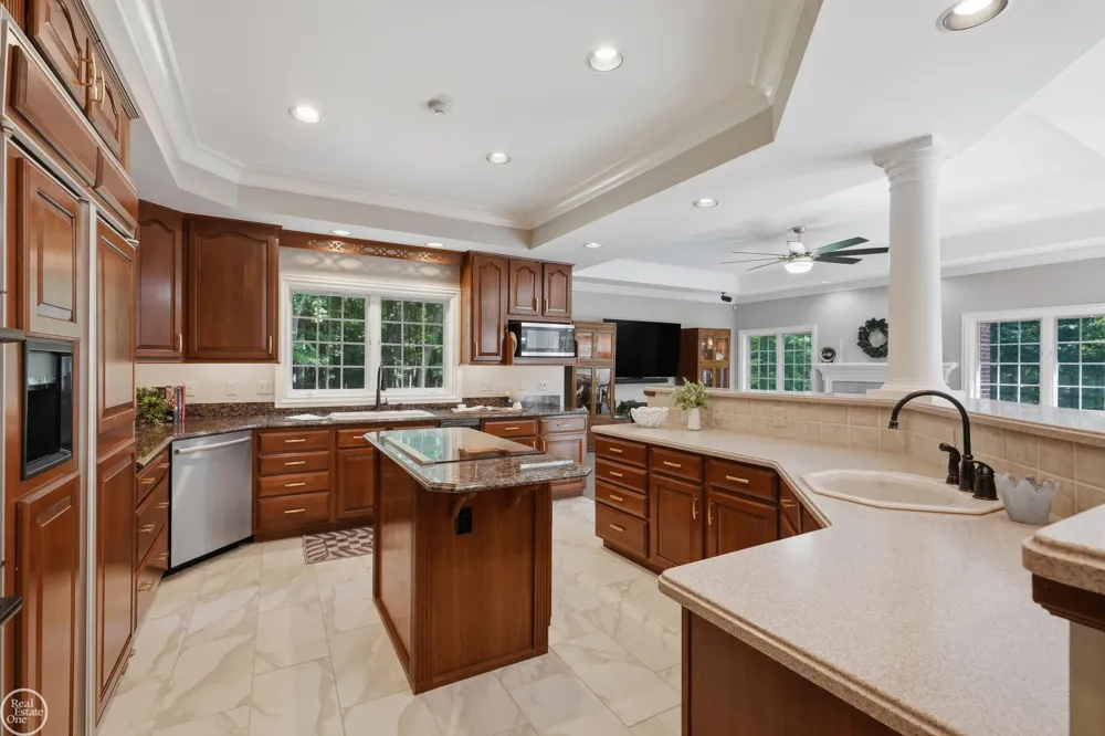 3180 Canyon Oaks Trail Milford Charter Township, MI 48380
