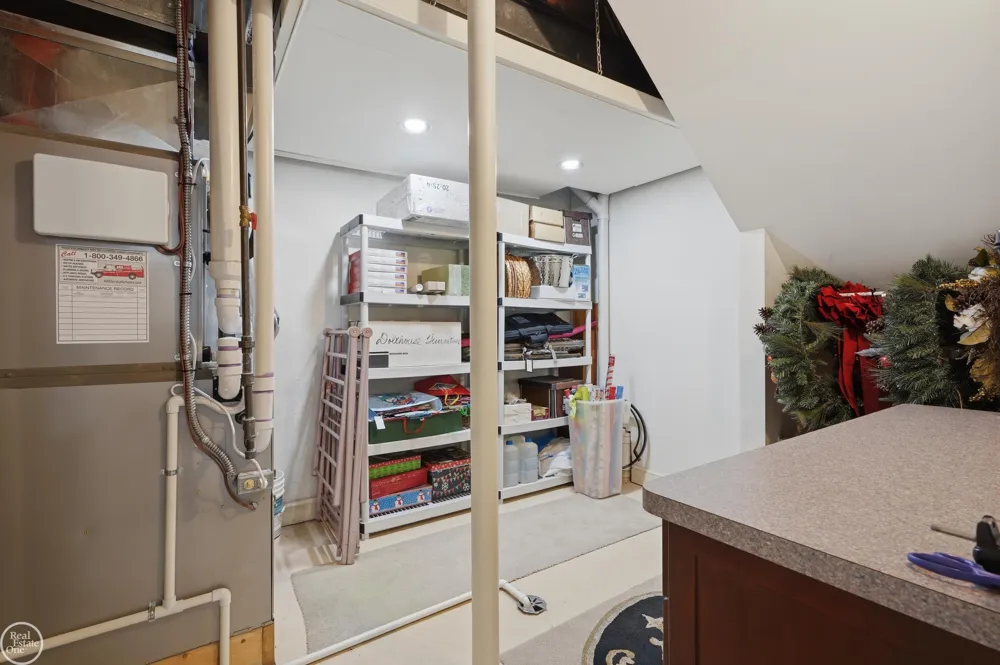 3180 Canyon Oaks Trail Milford Charter Township, MI 48380