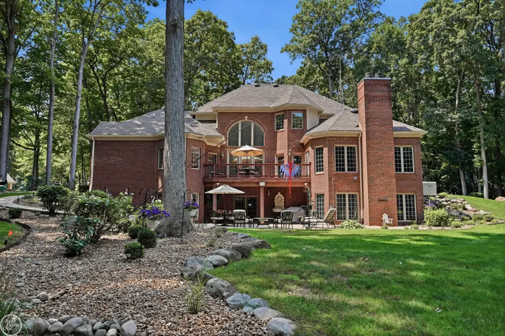 3180 Canyon Oaks Trail Milford Charter Township, MI 48380