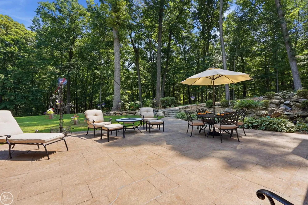 3180 Canyon Oaks Trail Milford Charter Township, MI 48380