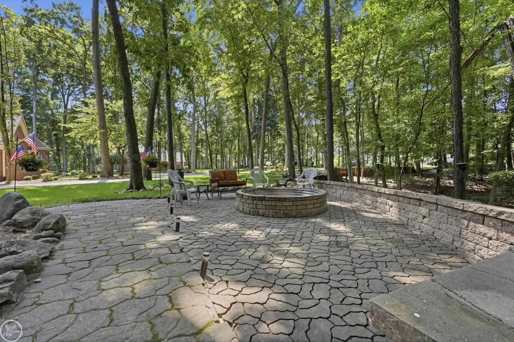 3180 Canyon Oaks Trail Milford Charter Township, MI 48380