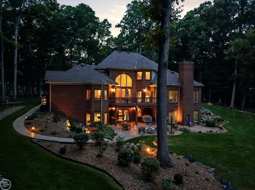 3180 Canyon Oaks Trail Milford Charter Township, MI 48380