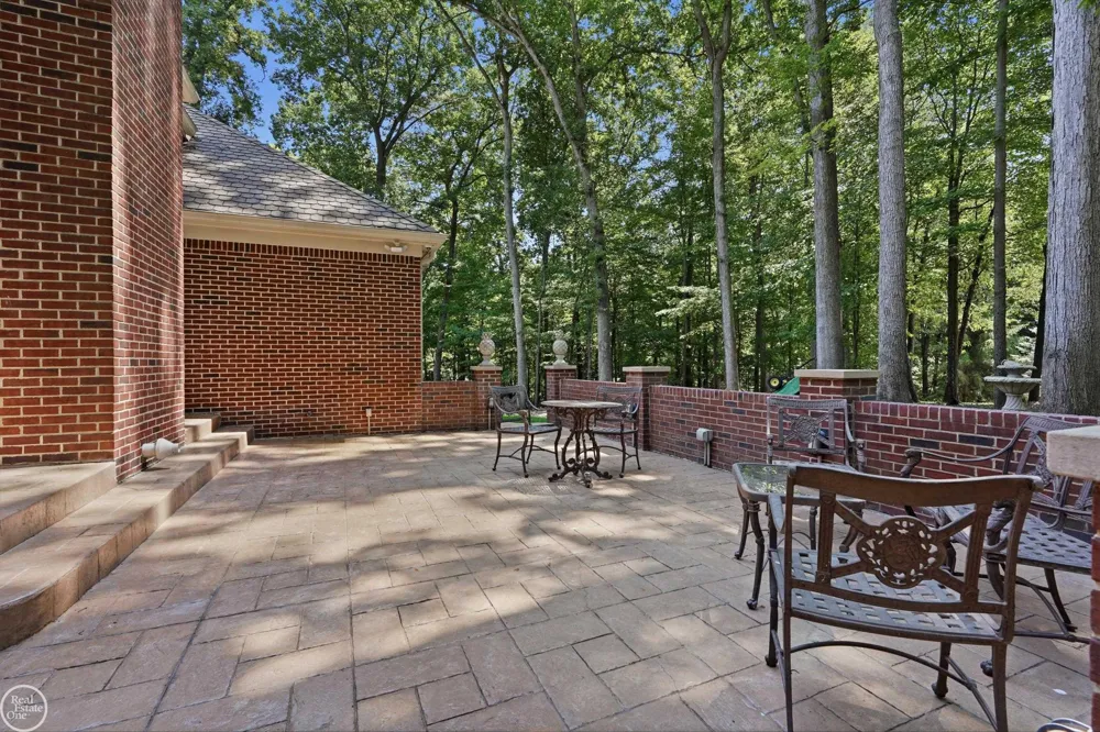 3180 Canyon Oaks Trail Milford Charter Township, MI 48380