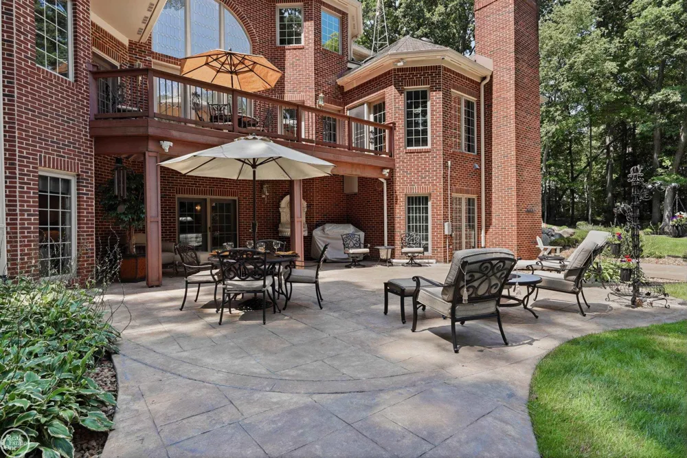 3180 Canyon Oaks Trail Milford Charter Township, MI 48380