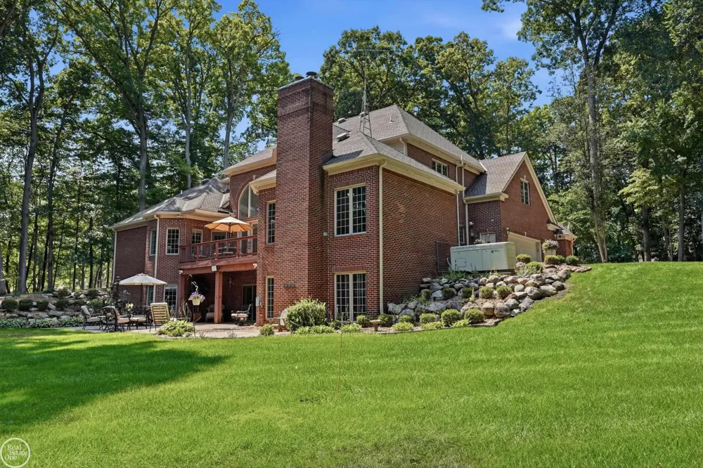 3180 Canyon Oaks Trail Milford Charter Township, MI 48380