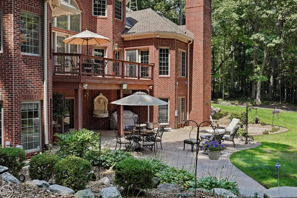 3180 Canyon Oaks Trail Milford Charter Township, MI 48380
