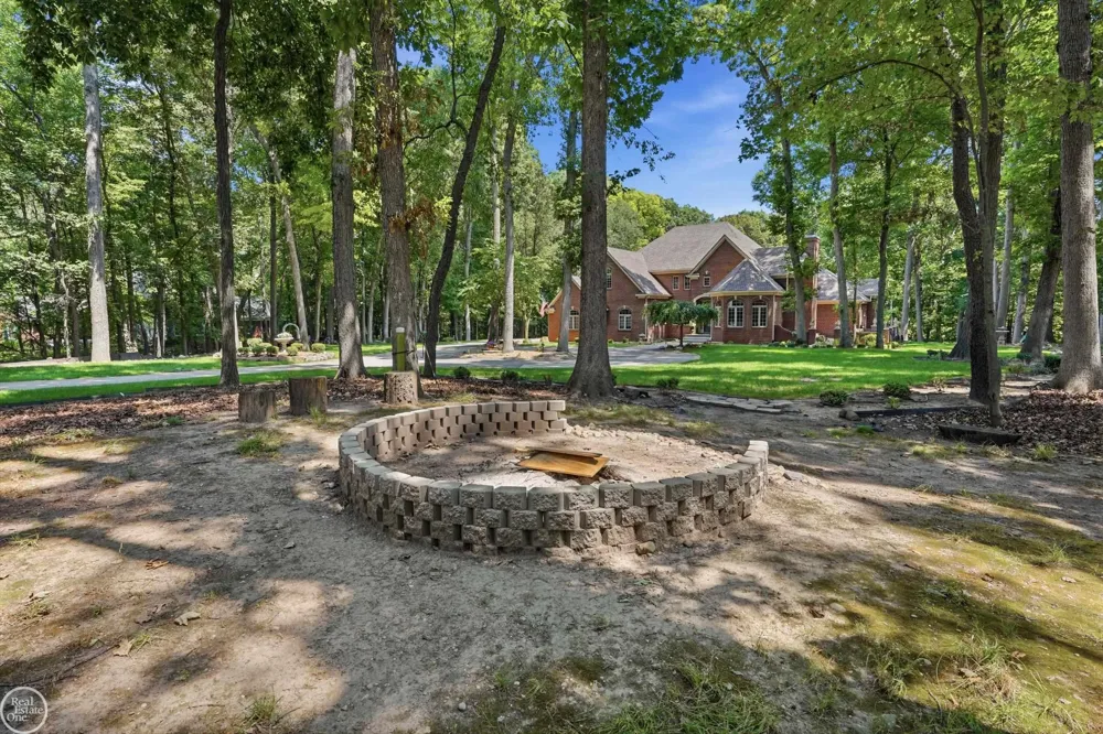 3180 Canyon Oaks Trail Milford Charter Township, MI 48380