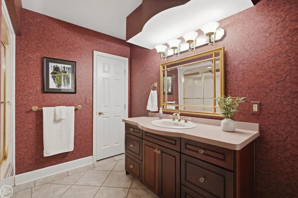 3180 Canyon Oaks Trail Milford Charter Township, MI 48380