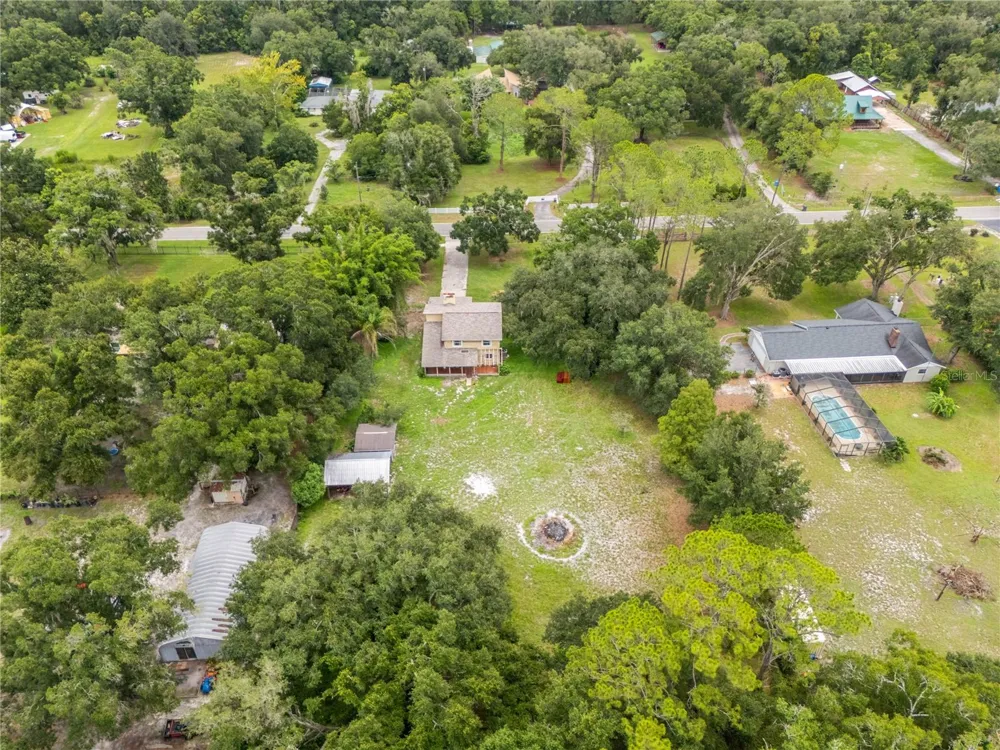 5105 FIVE ACRE ROAD Plant City, FL 33565