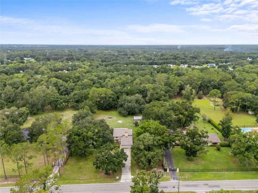 5105 FIVE ACRE ROAD Plant City, FL 33565