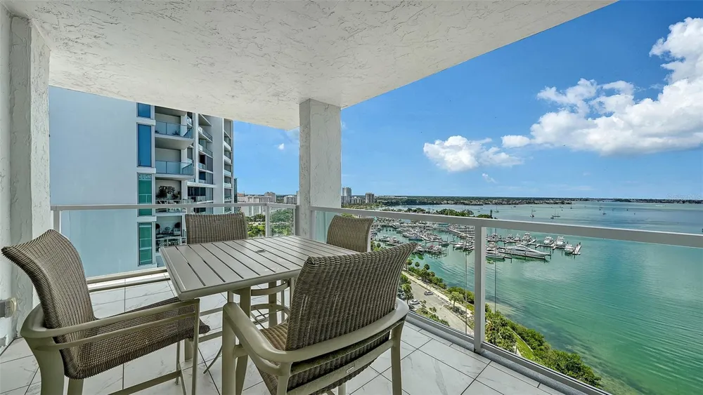 1111 GULFSTREAM AVENUE #PH-C Sarasota, FL 34236