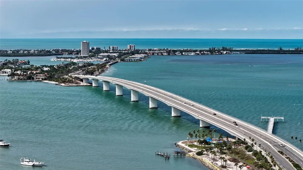 1111 GULFSTREAM AVENUE #PH-C Sarasota, FL 34236