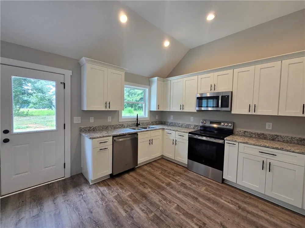 20 Preserve Trail Lavonia, GA 30553