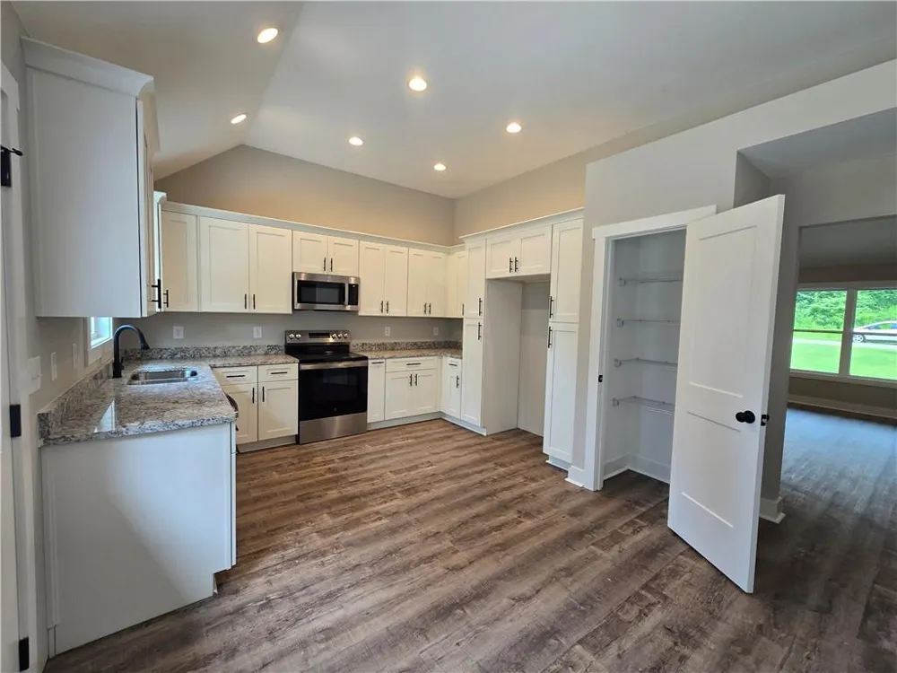 20 Preserve Trail Lavonia, GA 30553