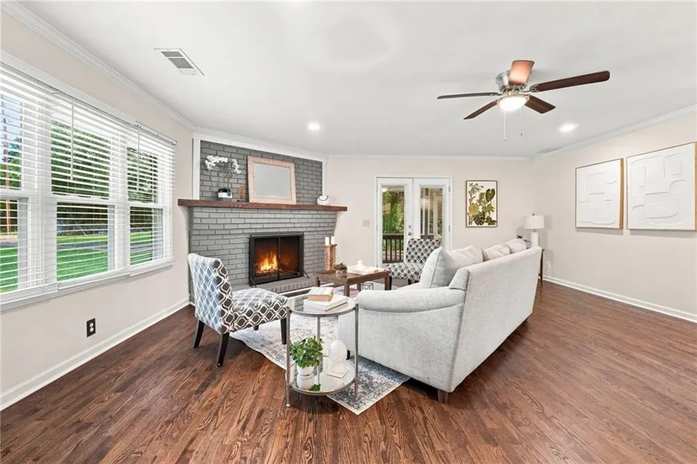 4691 Roberta Circle Austell, GA 30106