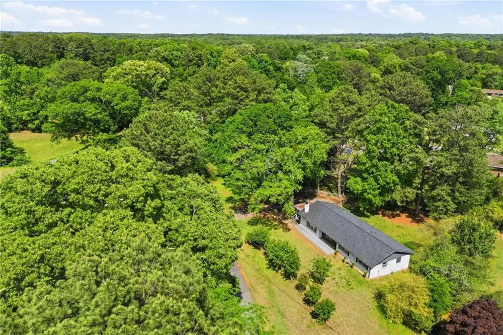 4691 Roberta Circle Austell, GA 30106