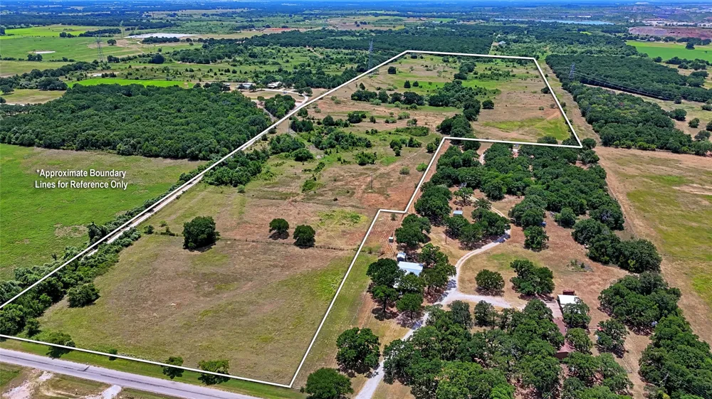 1179 County Road 1470 Chico, TX 76431