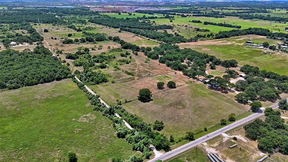 1179 County Road 1470 Chico, TX 76431