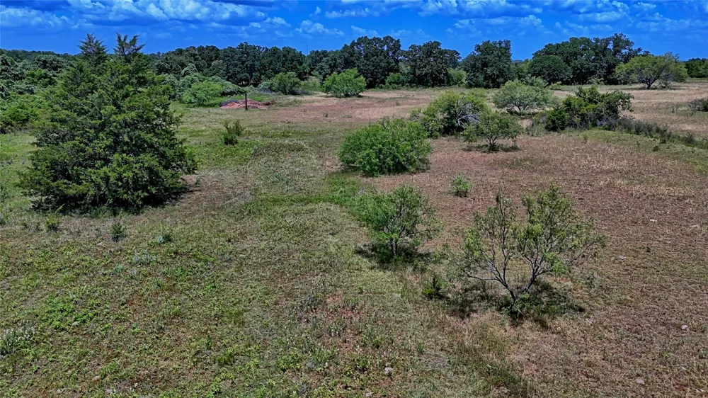 1179 County Road 1470 Chico, TX 76431