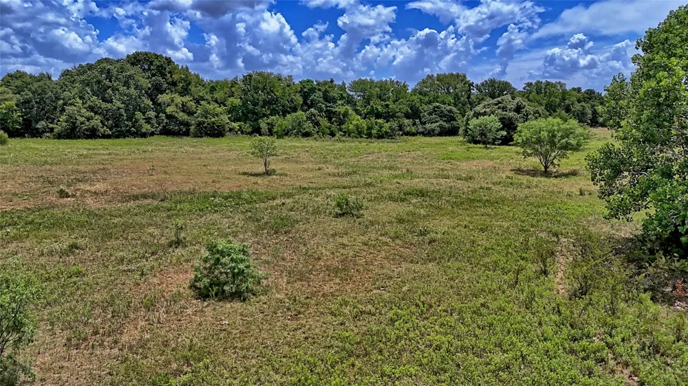 1179 County Road 1470 Chico, TX 76431