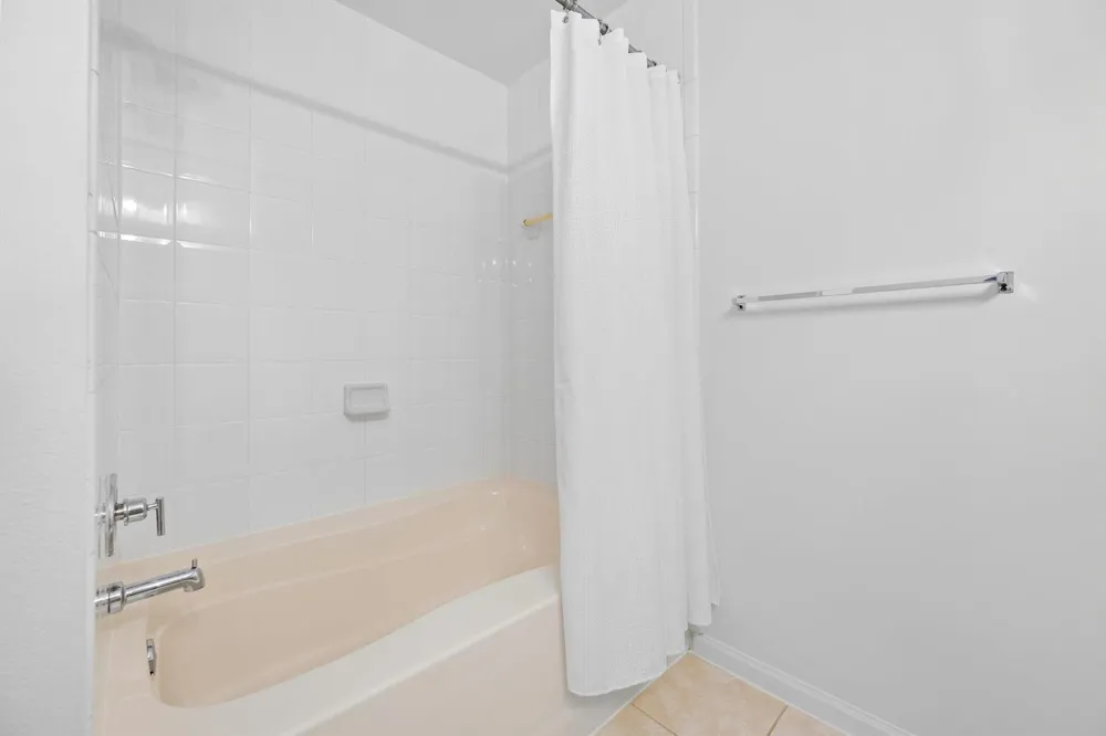 11740 St Andrews Place #304 Wellington, FL 33414