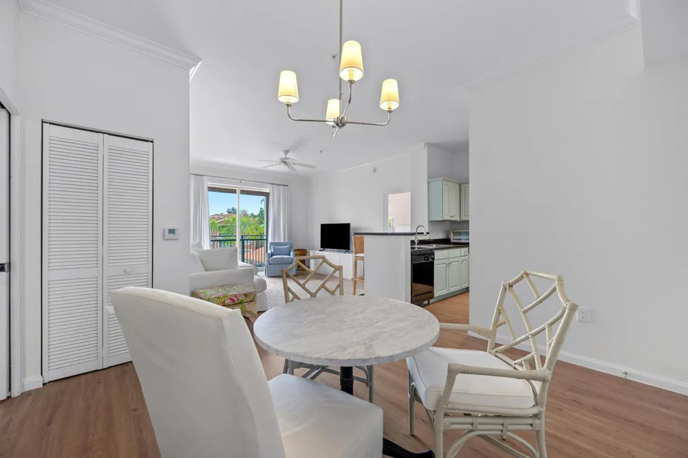 11740 St Andrews Place #304 Wellington, FL 33414