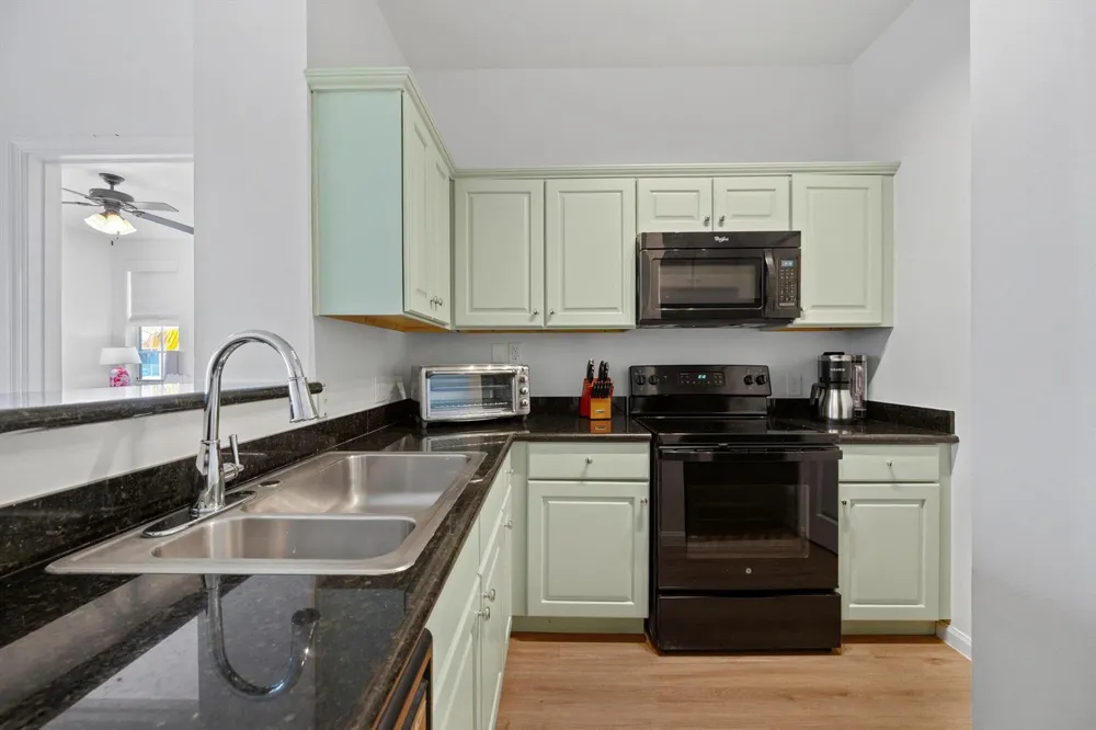 11740 St Andrews Place #304 Wellington, FL 33414