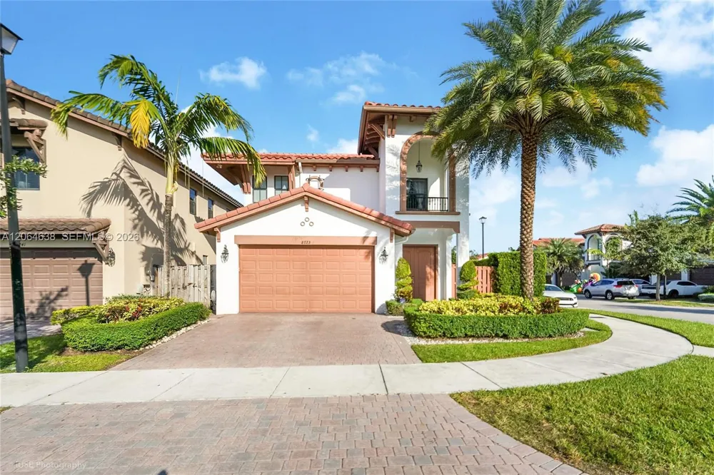 8723 NW 102nd Pl Doral, FL 33178