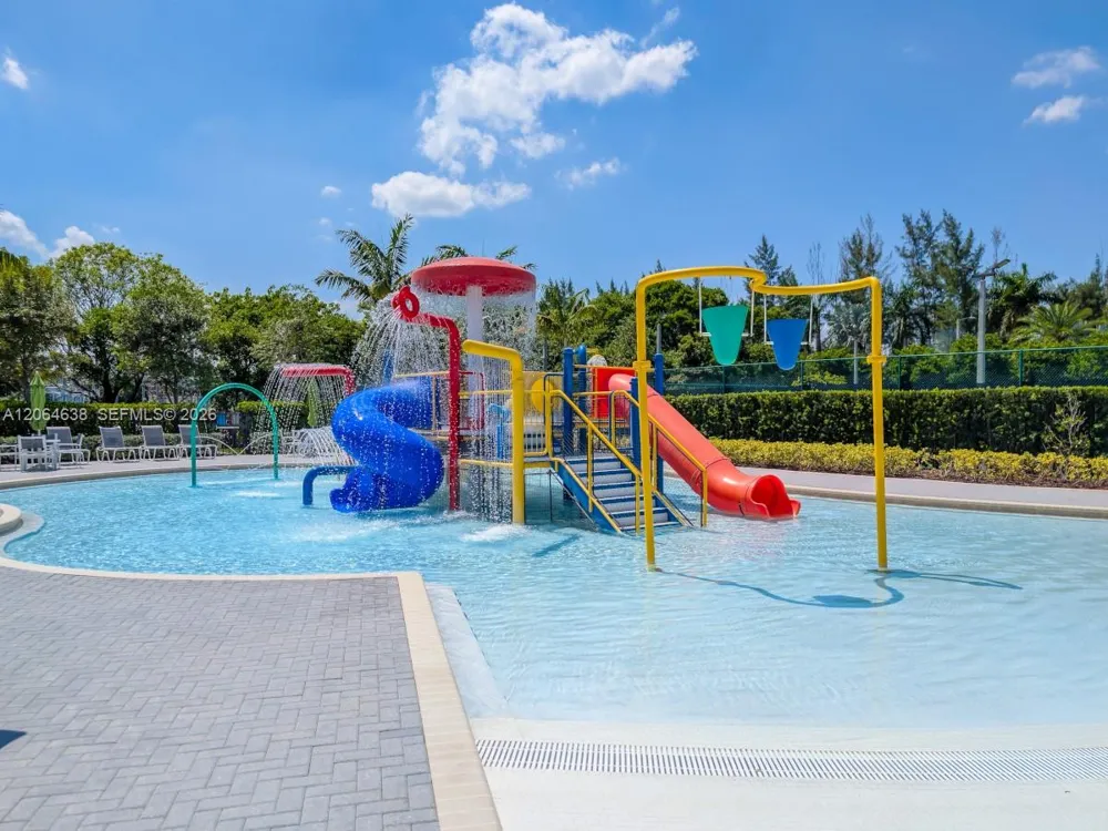8723 NW 102nd Pl Doral, FL 33178